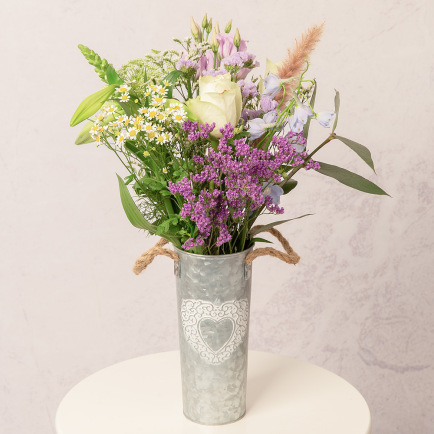Simply Bunches Monthly Flower  - Hiking review and price