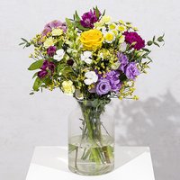 Hand Tied Monthly Flower Gift - Hiking review and price
